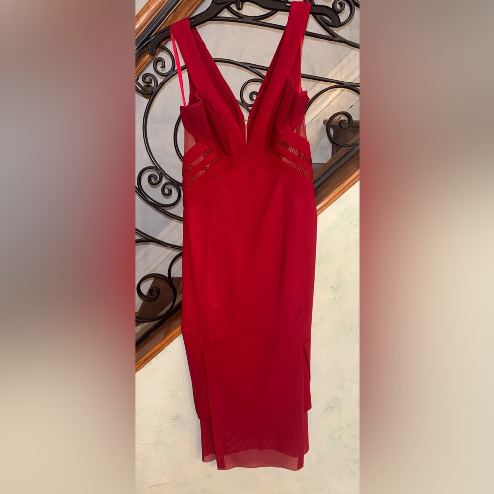 Three floor. Dark red size 6 dress.